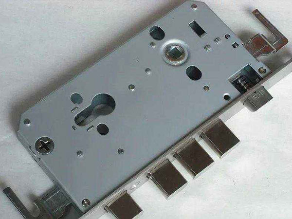 康巴什24小时上门开锁公司